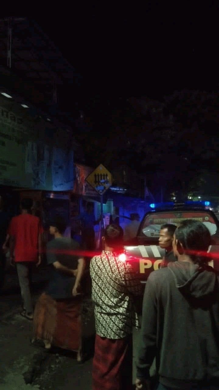 Jalan Rusak Goa Gong